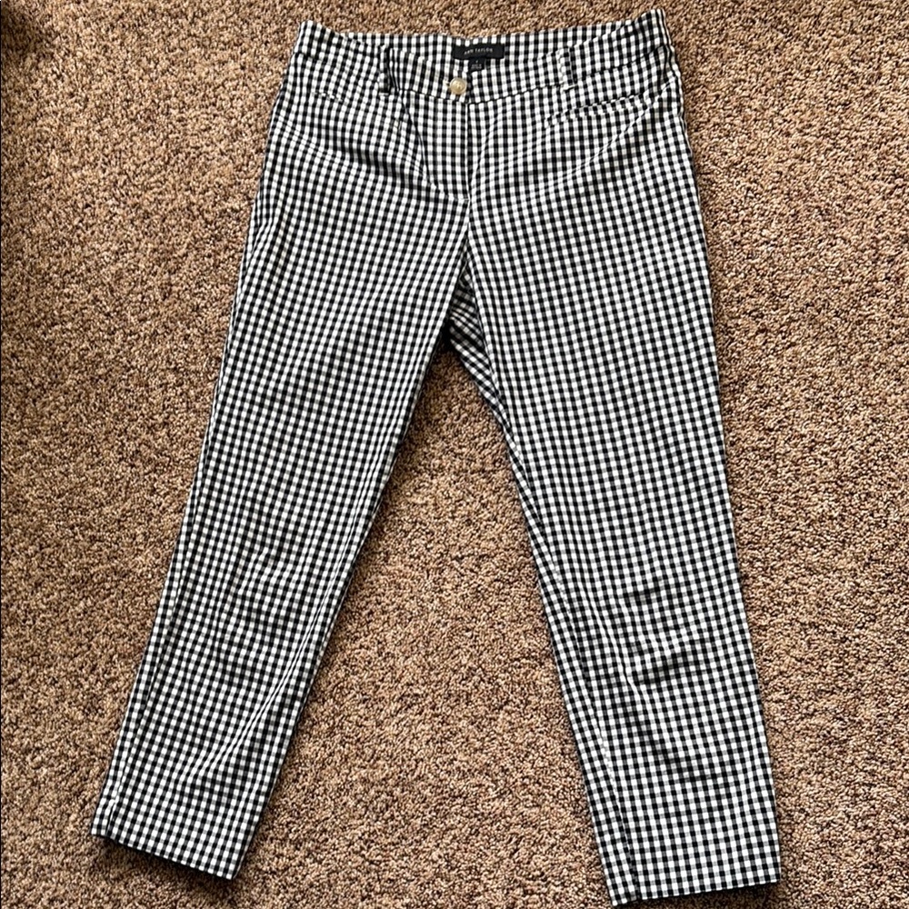 Ann Taylor Black and White Gingham Cropped Pants